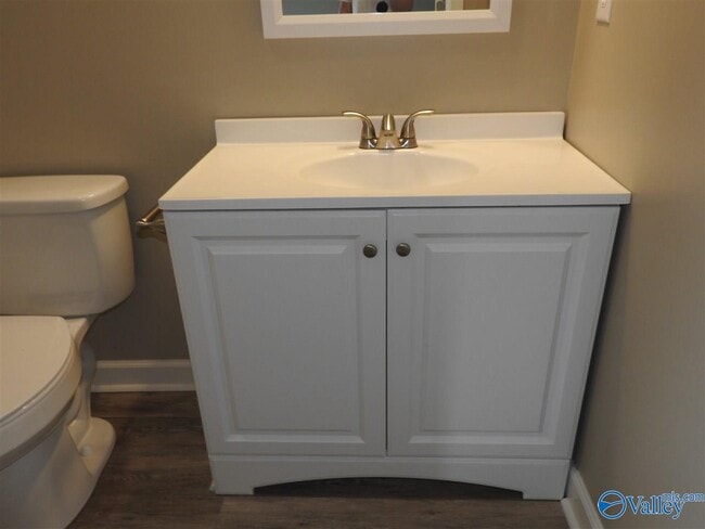 Building Photo - 104 Blue Heron Way