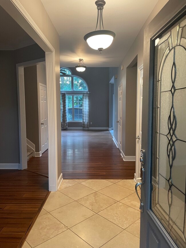 Building Photo - 940 Sunny Slope Trace