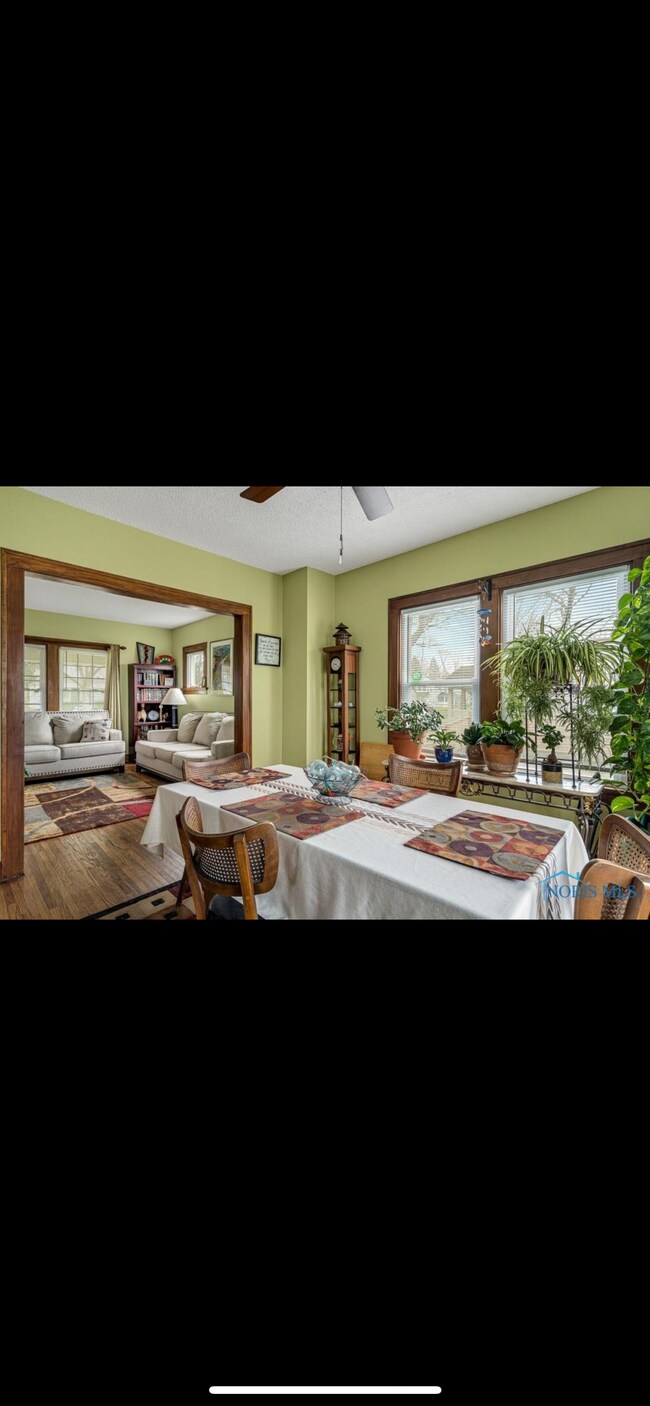 Building Photo - 5857 Atwell Rd