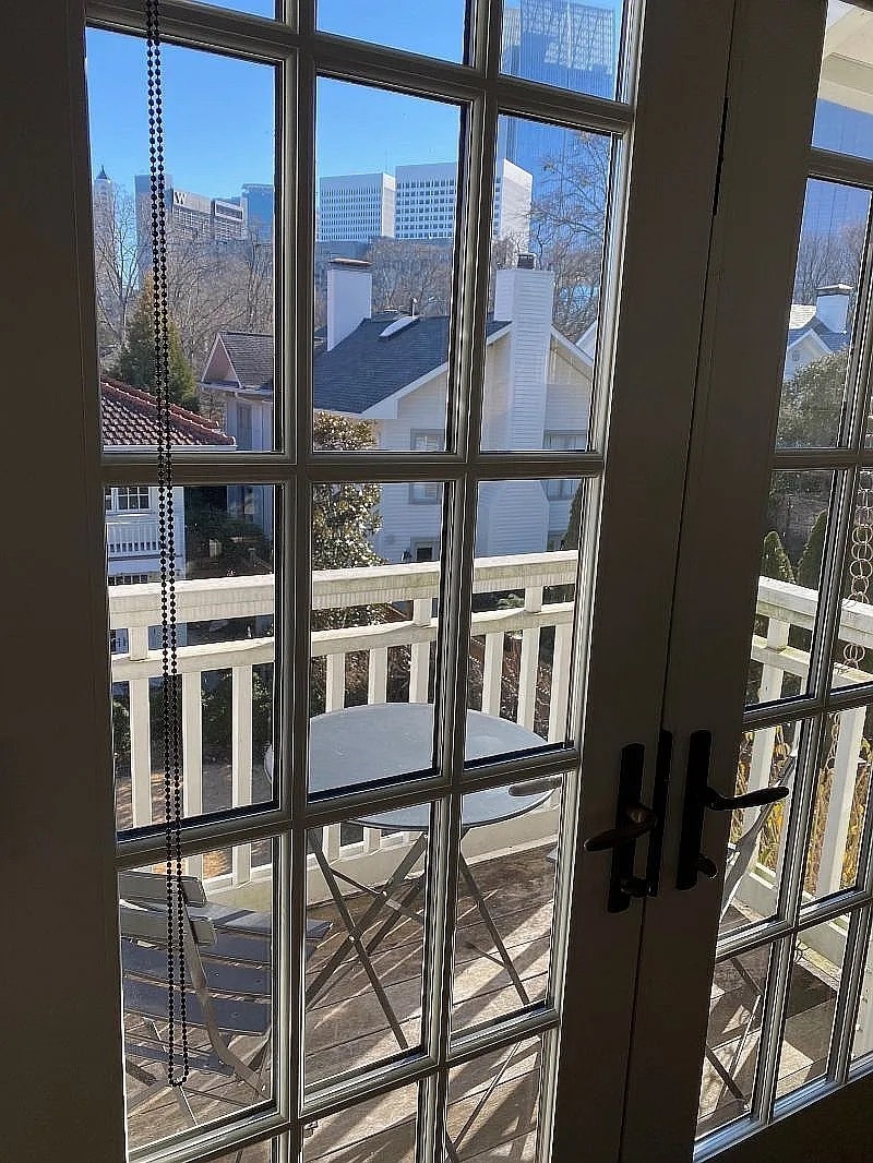 Building Photo - 52 Westminster Dr NE