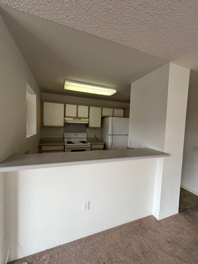 Building Photo - 3 bedroom/2 bath unit in Milliani Mauka wi...