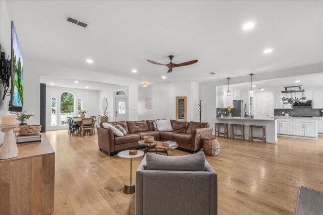 Building Photo - Luxury Lease on 1+ Acre with Saltwater Pool & Workshop in Ponder ISD!