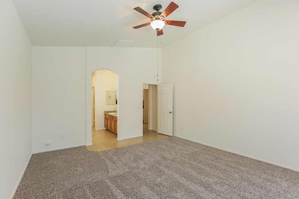 Building Photo - 9127 W Elwood St