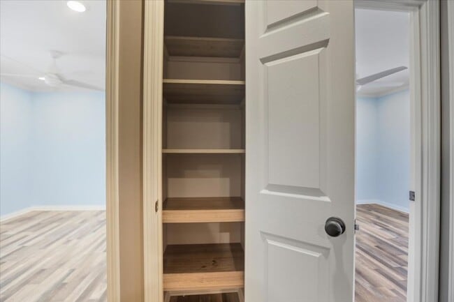 Building Photo - Charming 3-Bedroom Ranch in a Convenient L...