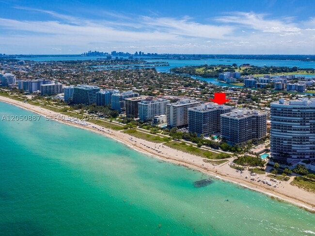 Building Photo - 9595 Collins Ave