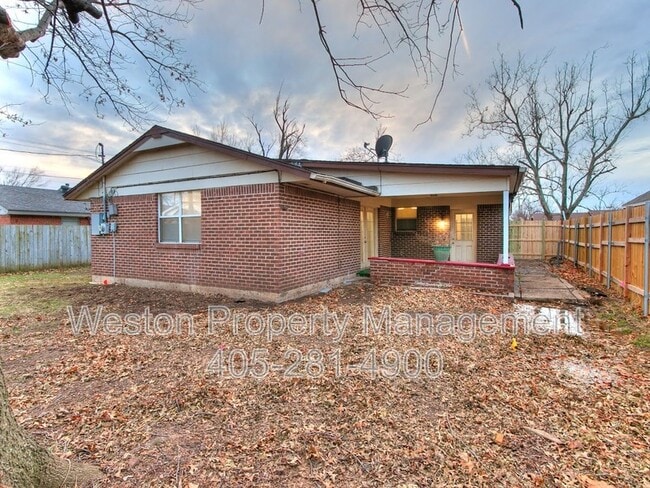 Building Photo - 1304 Regency Blvd