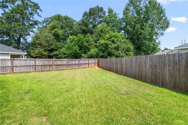 Building Photo - 8650 E Hamilton Bridges Dr