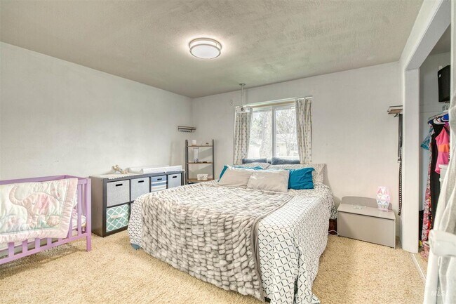 Building Photo - Cozy Single-Level Home in Quiet Neighborhood