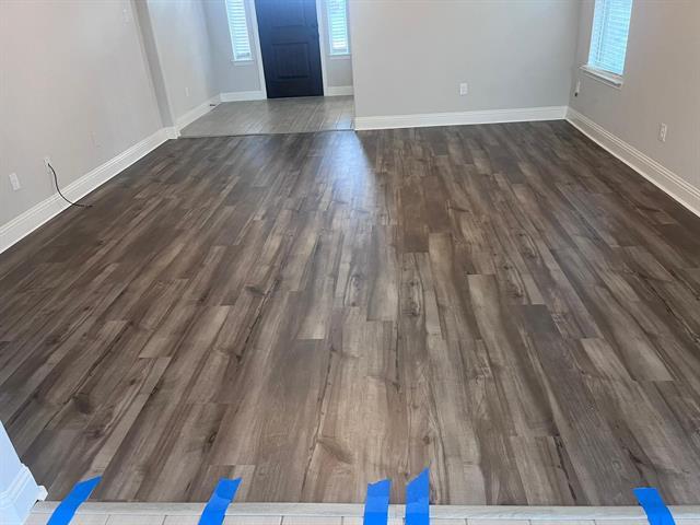 Building Photo - 7803 Cottonwood Dr