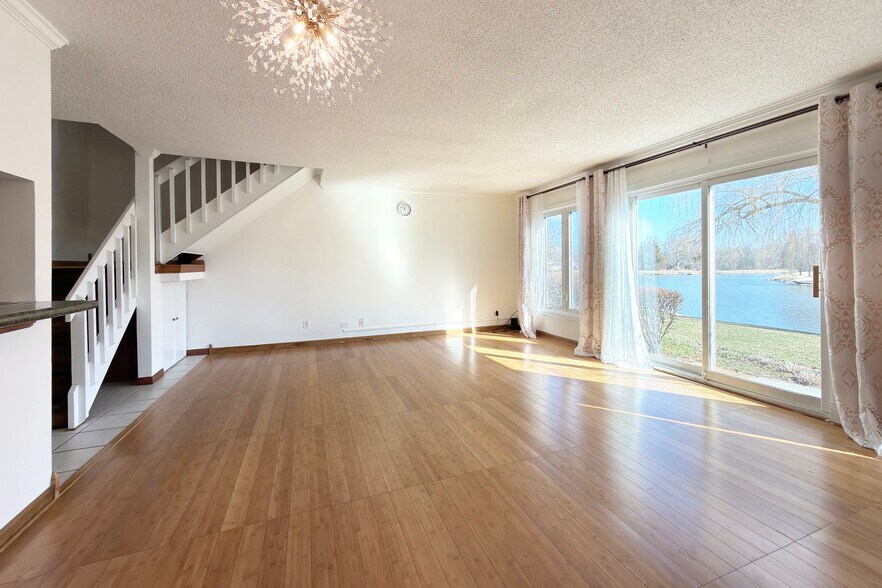 Building Photo - 388 Kildeer Ln