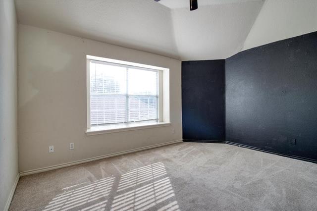 Building Photo - 2712 Summertree Dr