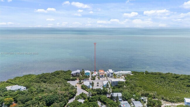 Building Photo - 235 Tavernier Dr