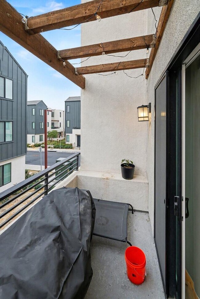 Building Photo - 2313 Acara Cir