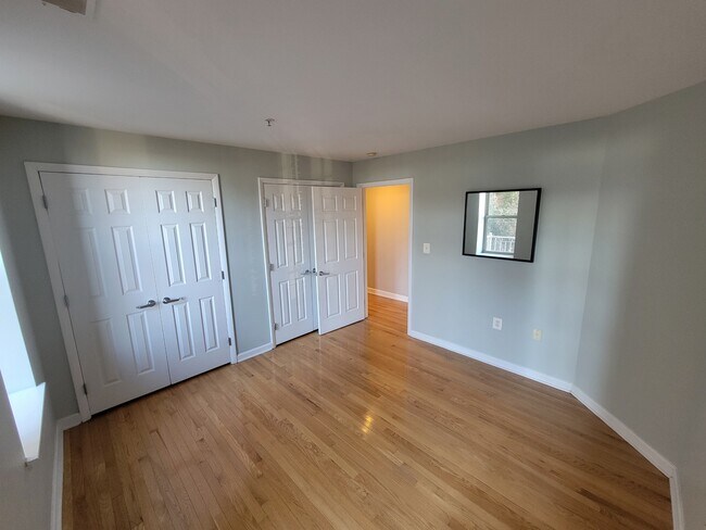 Building Photo - 1308 Clifton St NW