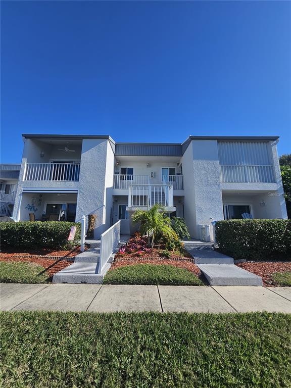 Building Photo - 14800 Walsingham Rd