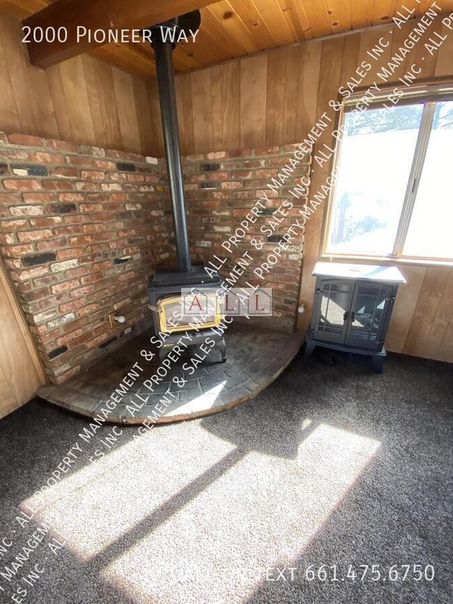 Building Photo - 2000 Pioneer Way