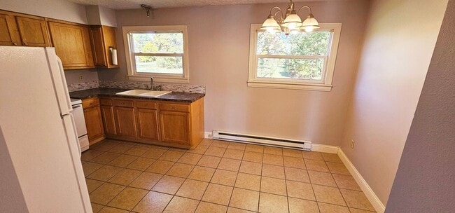 Building Photo - 940 Piper Rd