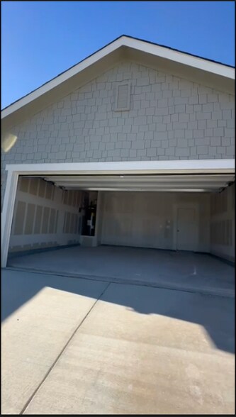 Building Photo - 7723 Bison Cv