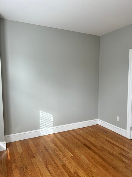 Bedroom 2 - 34 Channing St