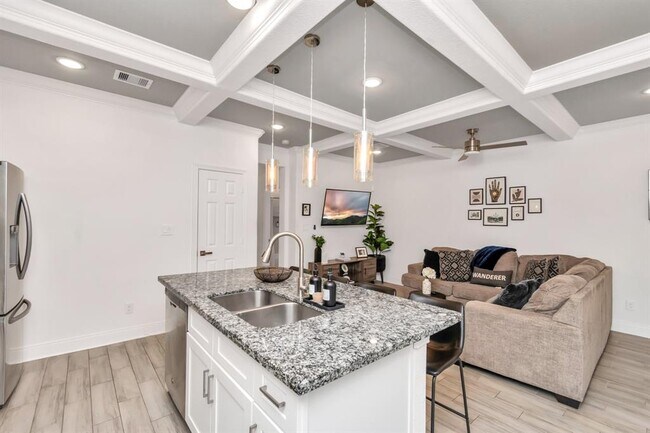 Building Photo - 4506 Aledo St