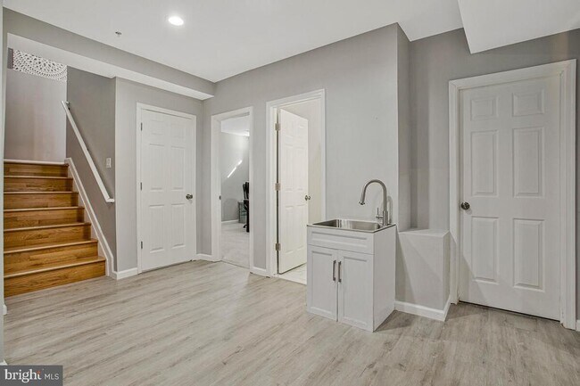 Building Photo - 12902 Crickmore Trace