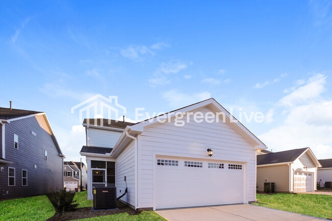 Building Photo - 2916 Ocean Sunrise Dr