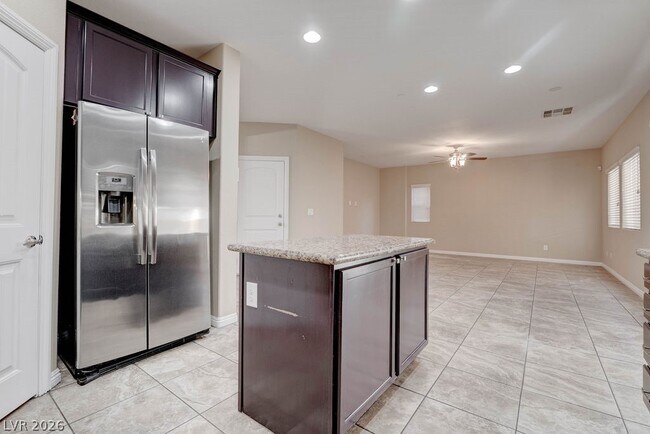 Building Photo - 1067 Fish Pond Ave