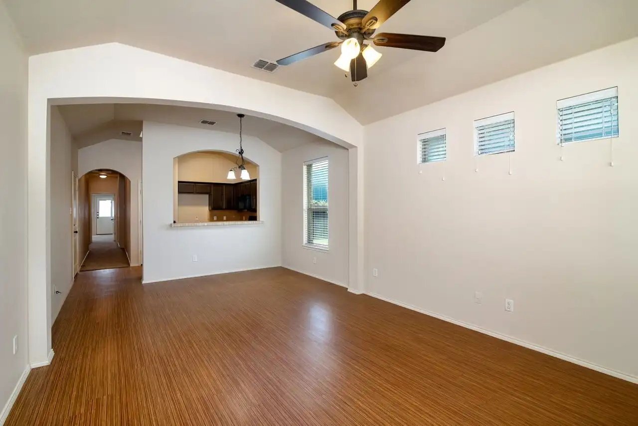 Building Photo - 393 Orbit Dr