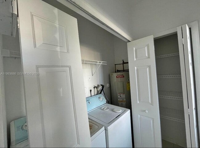 Building Photo - 2740 SE 15th Rd