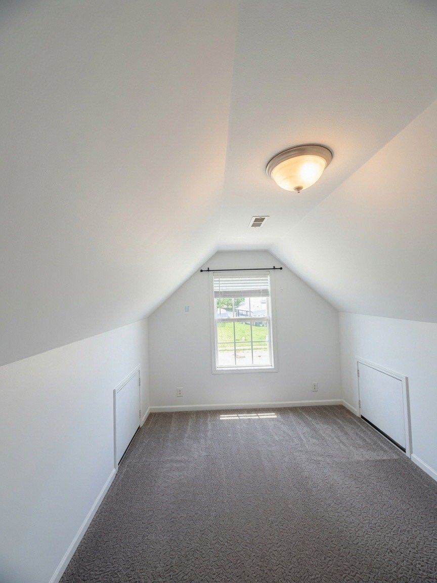 Building Photo - 126 N Cavalcade Cir