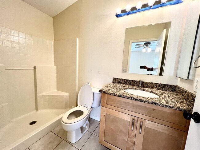 Building Photo - 10464 Blackmore Dr