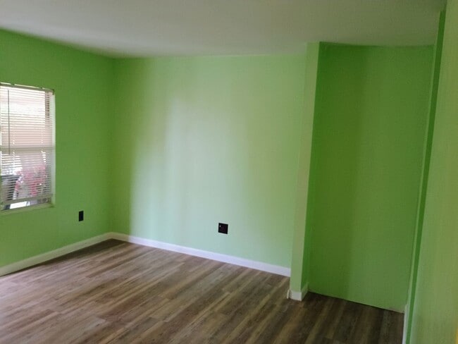 Building Photo - Adorable 1 bedroom one bathroom