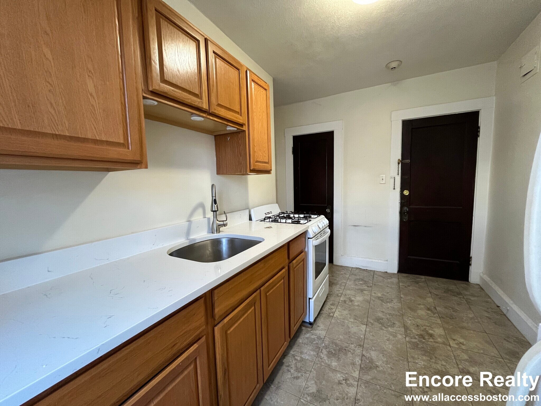 Building Photo - 155 Summer St