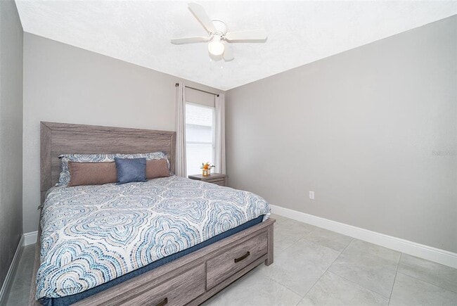 Building Photo - 207 Langham Dr