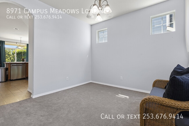 Building Photo - 8971 Campus Meadows Loop NE