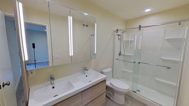 Building Photo - 25621 Califia Dr