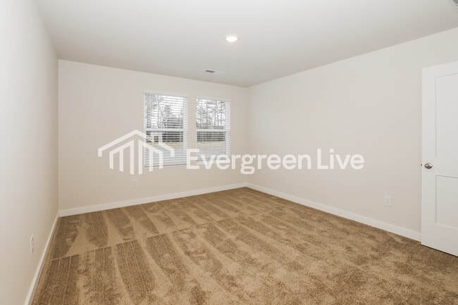 Building Photo - 250 Crababble Rd