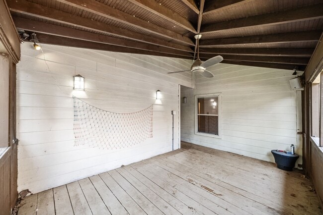 Building Photo - 19330 Hikers Trail Dr
