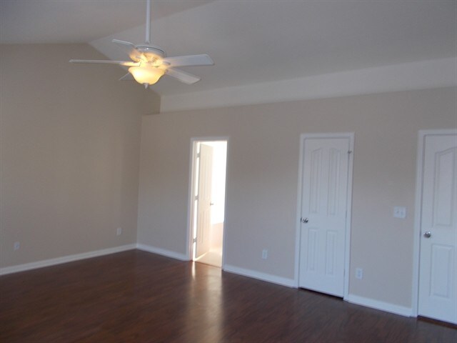 Building Photo - 4003 Saphire Ln