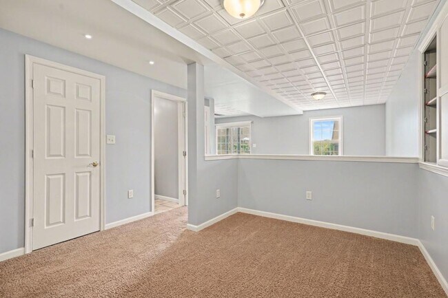 Building Photo - 5050 Mendenhall Dr.