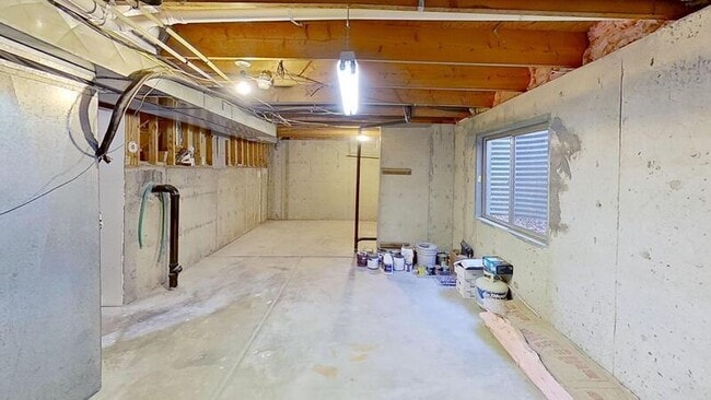 Building Photo - 11409 Jay St