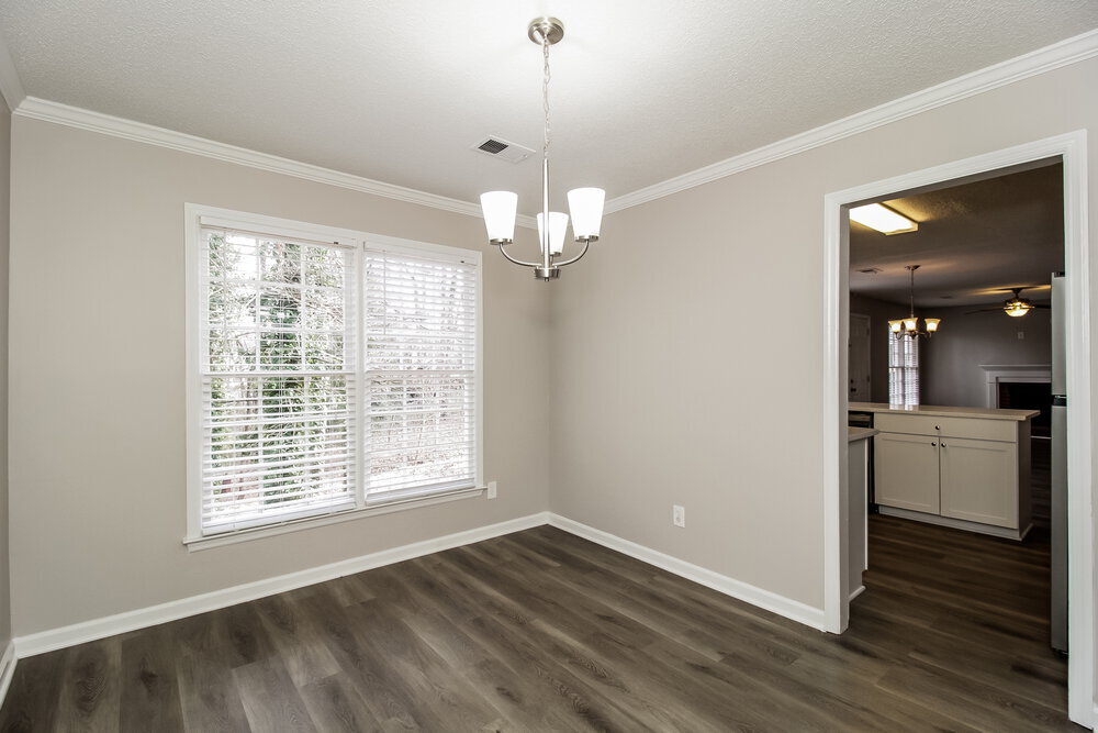 Building Photo - 5196 Olde Mill Dr NE