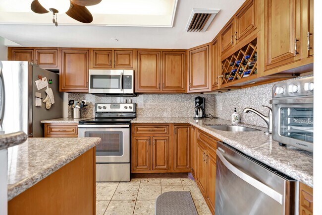 Building Photo - 1542 Jupiter Cove Dr