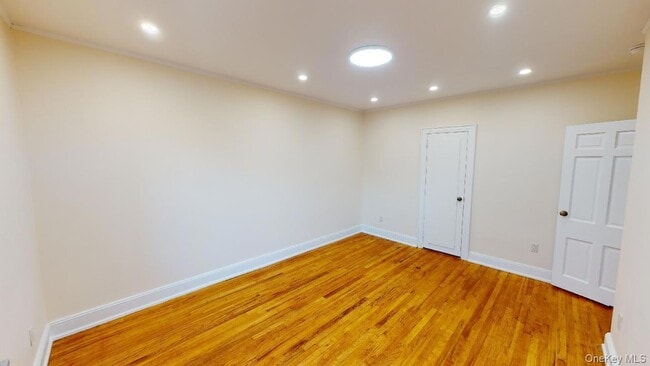 Building Photo - 90-09 68th Ave