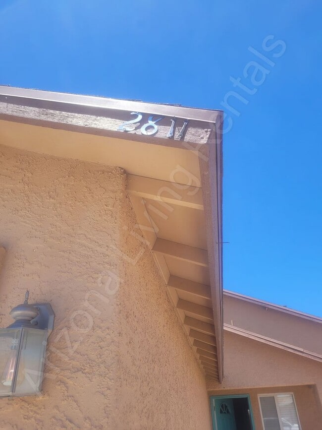 Building Photo - HUALAPAI MOUNTAIN FOOTHILLS HOME