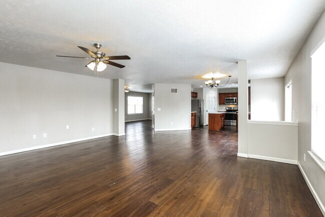 Building Photo - 12005 Gatwick View Dr