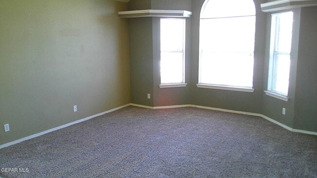 Building Photo - 1450 Plaza Roja Ct