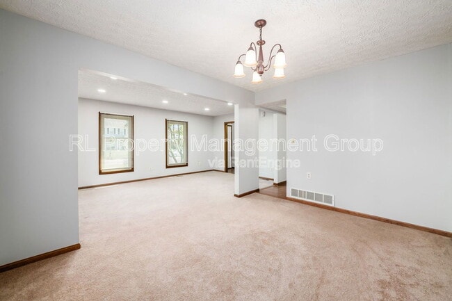 Building Photo - 356 Northview Dr