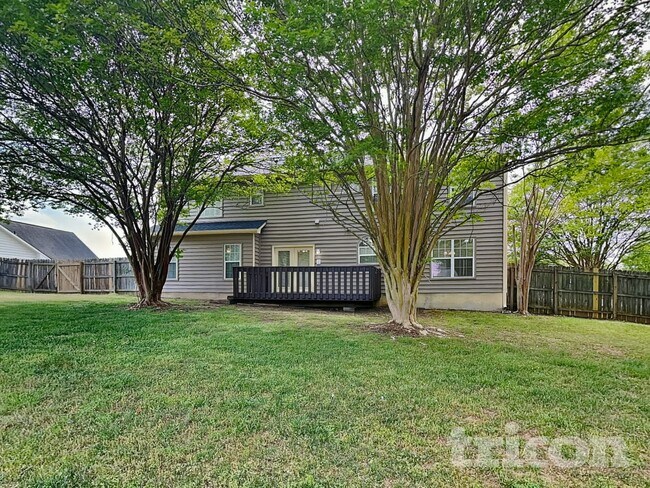 Building Photo - 3270 Summit Pl Dr