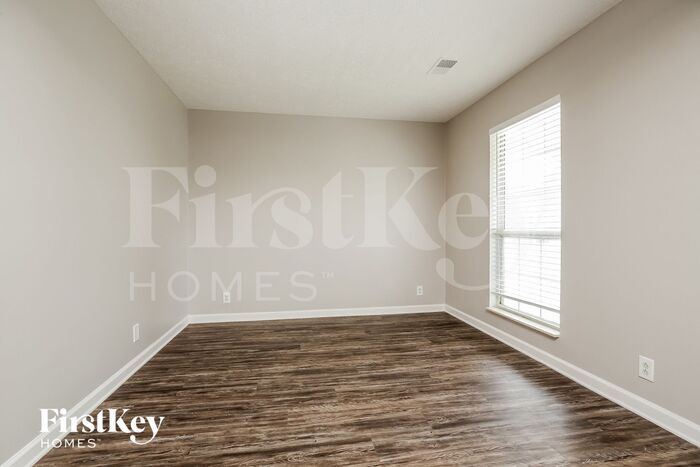 Building Photo - 6005 Monroe Crossing